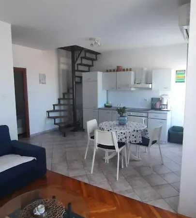 Dorami Apartment
