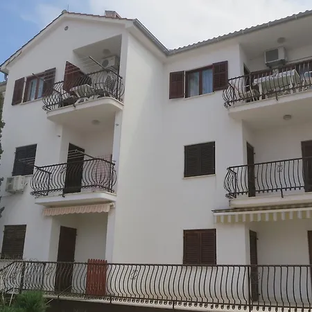 Dorami Apartment Malinska